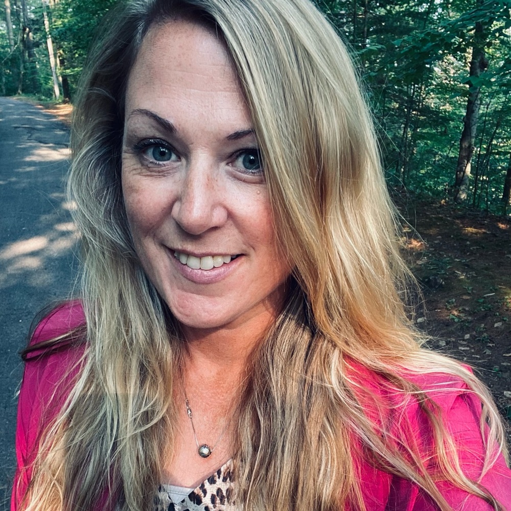 Meet your Posher, Niki